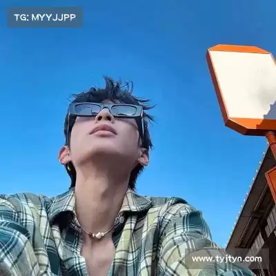 鲁羿嵩
